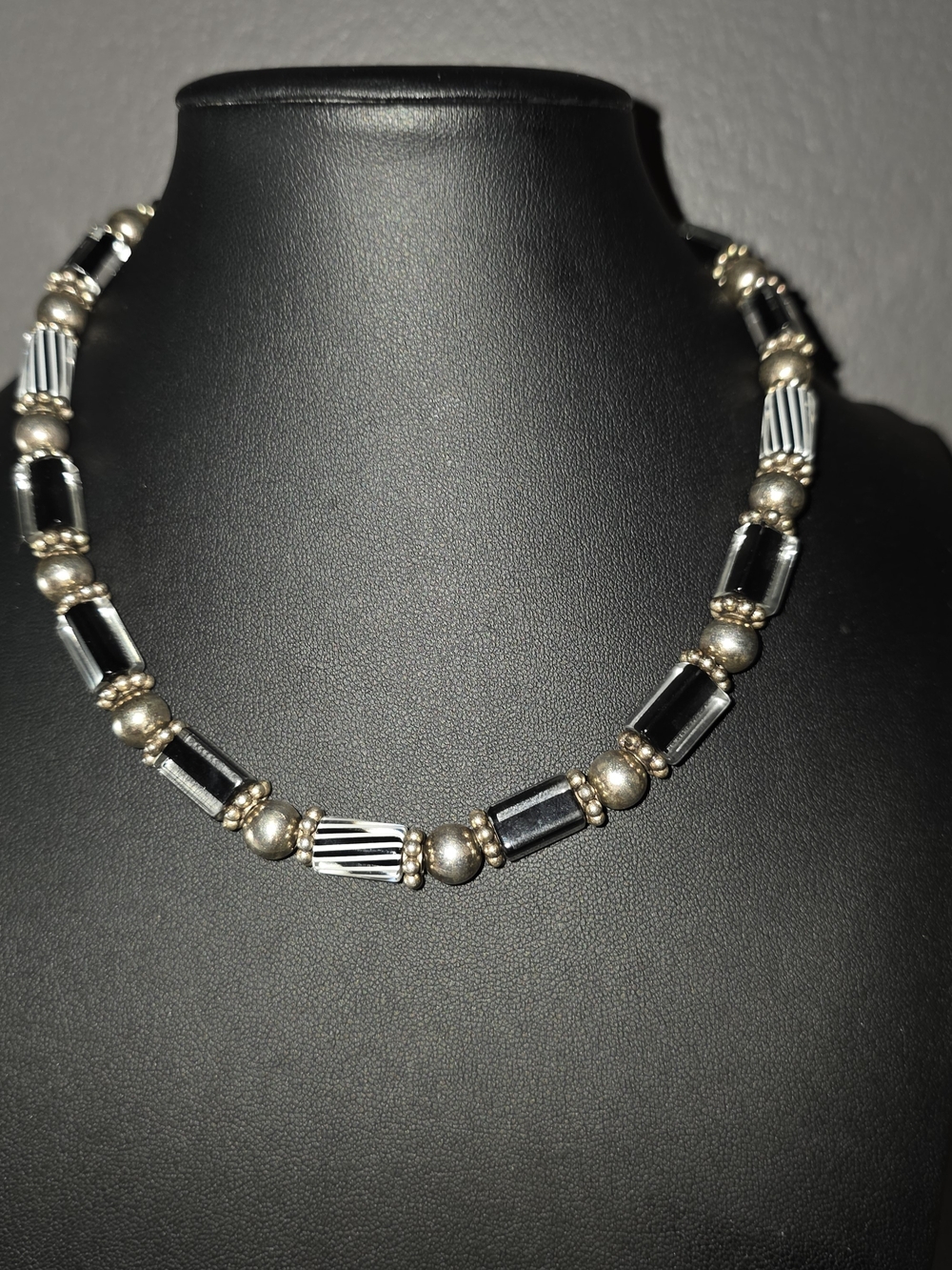 Silver and Black Glass Beaded Necklace – Unisex Jewelry